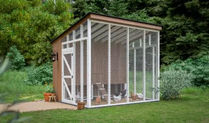 Walk-In Chicken Coop with run for 16 Hens