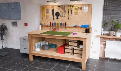 6x3-classic-workbench-with-tool-storage-area