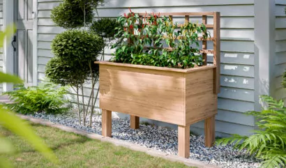 2x4 diy planter box with trellis